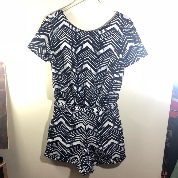 J. Crew Other - Women’s size 6 J. Crew women’s Romper with pockets